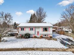 25-27 Northview AVE Moncton, NB E1C 9C7