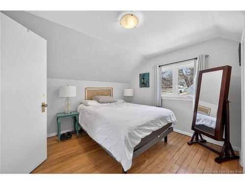 711 Kitchen St, Fredericton, NB 