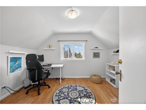 711 Kitchen St, Fredericton, NB 