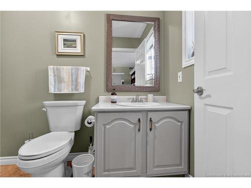 60 Amand Cres, Dieppe, NB 