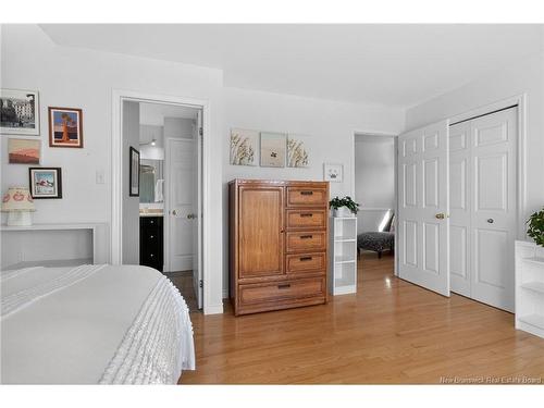 60 Amand Cres, Dieppe, NB 