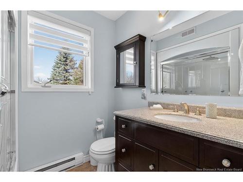 60 Amand Cres, Dieppe, NB 