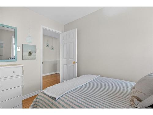 60 Amand Cres, Dieppe, NB 