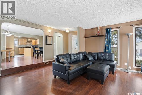101 Fitzgerald Street, Saskatoon, SK - Indoor Photo Showing Living Room