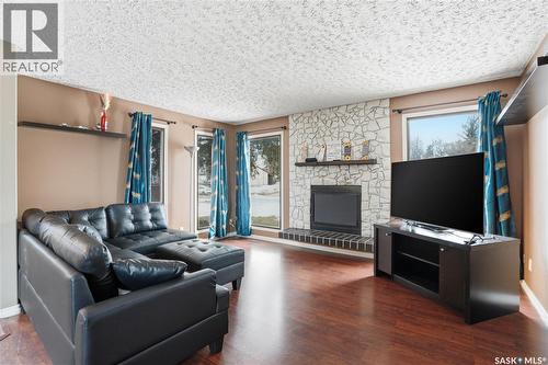 101 Fitzgerald Street, Saskatoon, SK - Indoor Photo Showing Living Room With Fireplace