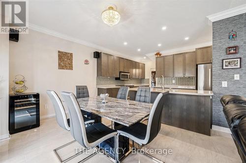 32 Timna Crescent, Vaughan, ON - Indoor Photo Showing Dining Room