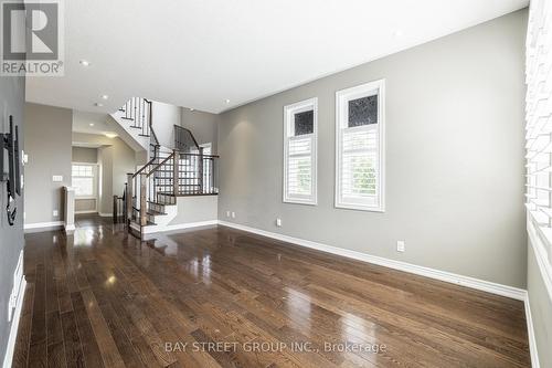 4 Courtland Crescent, East Gwillimbury, ON - Indoor Photo Showing Other Room
