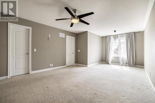 4 Courtland Crescent, East Gwillimbury, ON - Indoor Photo Showing Other Room