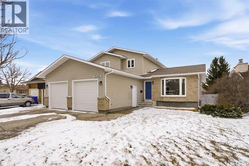 3242 Barton Place E, Regina, SK - Outdoor