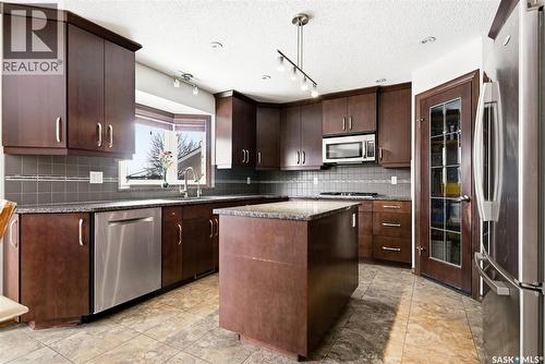 3242 Barton Place E, Regina, SK - Indoor Photo Showing Kitchen With Upgraded Kitchen
