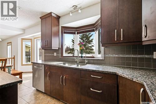 3242 Barton Place E, Regina, SK - Indoor Photo Showing Kitchen With Double Sink