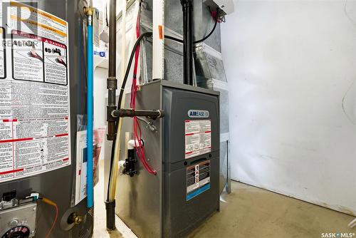 3242 Barton Place E, Regina, SK - Indoor Photo Showing Basement