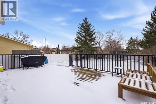 3242 Barton Place E, Regina, SK - Outdoor