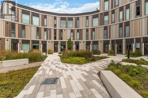 A110 - 2062 Lumen Drive, London South (South A), ON - Outdoor With Facade