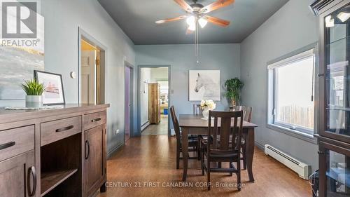 706 Nelson Street, London East (East L), ON - Indoor Photo Showing Dining Room