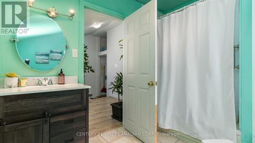 706 Nelson Street, London East (East L), ON - Indoor Photo Showing Bathroom