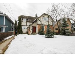 9539 88 AV NW  Edmonton, AB T6C 1M7
