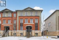 627B CHAPMAN MILLS DRIVE Ottawa, ON K2J 5T1