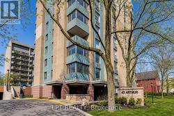 703 - 40 ARTHUR STREET  Ottawa, ON K1R 7T5