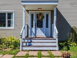 33 Victoria Street Pugwash, NS B0K 1L0
