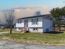 12 School Road  Elmsdale, NS B2S 1K4
