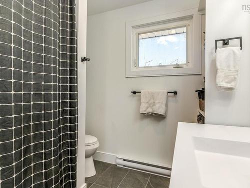 12 School Road, Elmsdale, NS 