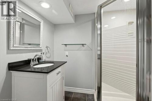 2119 Paisley Avenue, Burlington, ON - Indoor