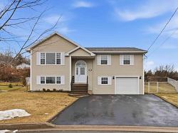 36 Guptill Close  Beaver Bank, NS B4G 0A3