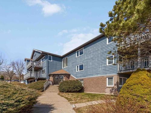 12 77 Farnham Gate Road, Halifax, NS 