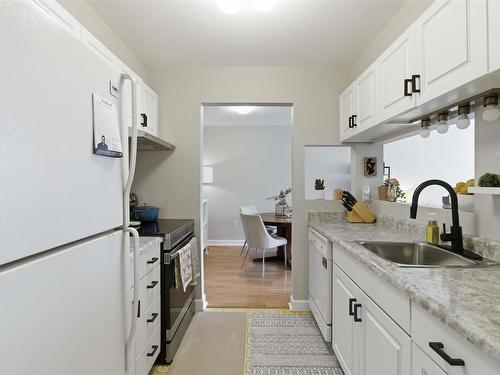12 77 Farnham Gate Road, Halifax, NS 