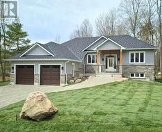 62 RUE VANIER Tiny, ON L9M 0J2