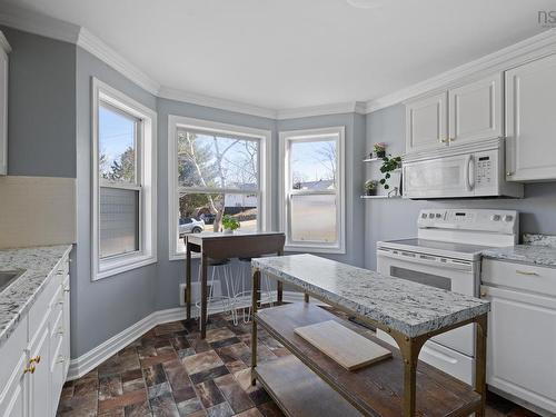 1 Maple Drive, Dartmouth, NS 