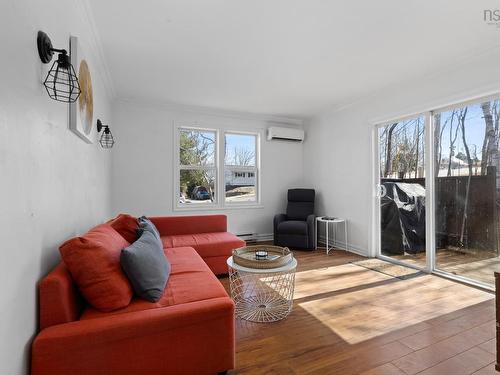 1 Maple Drive, Dartmouth, NS 