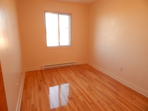 Chambre à coucher - 7285 Rue Birnam, Montréal (Villeray/Saint-Michel/Parc-Extension), QC - Indoor Photo Showing Other Room