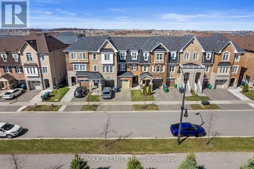 57 BAYCLIFFE CRESCENT  Brampton, ON L7A 3Z3