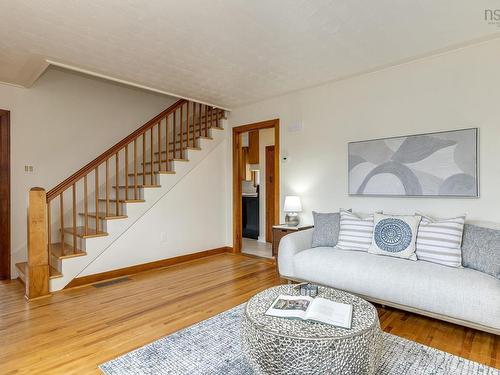 207 Victoria Road, Dartmouth, NS 