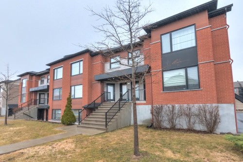 Façade - 1-8405 Rue De Londres, Brossard, QC - Outdoor