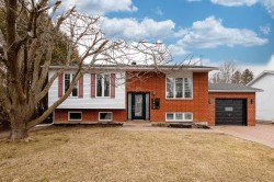 1629 Av. Fonrouge Chambly, QC J3L 4Y7