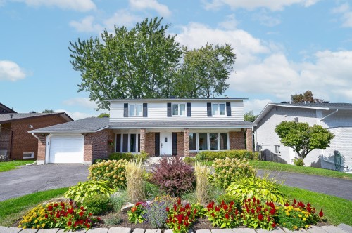 Façade - 12 Rue Lesage, Dollard-Des-Ormeaux, QC - Outdoor With Facade