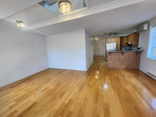 Coin-repas - 3983 Boul. Édouard-Montpetit, Montréal (Côte-Des-Neiges/Notre-Dame-De-Grâce), QC - Indoor Photo Showing Kitchen