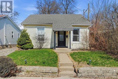 12 NELSON STREET  Hamilton, ON L8P 1G3