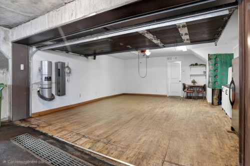 Garage - 34Dz Boul. Des Sources, Pointe-Claire, QC - Indoor