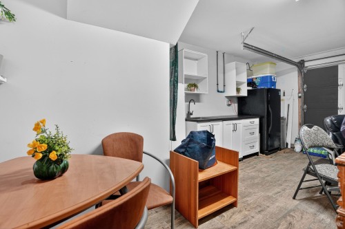 Garage - 34Dz Boul. Des Sources, Pointe-Claire, QC - Indoor Photo Showing Other Room