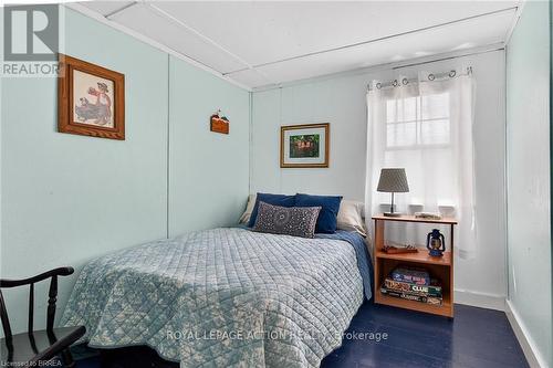 88 Erie Boulevard, Norfolk, ON - Indoor Photo Showing Bedroom
