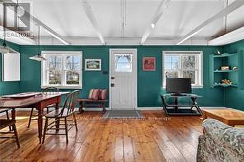 88 Erie Boulevard, Norfolk, ON - Indoor