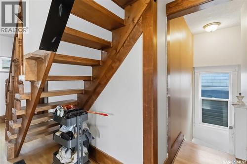 426 8Th Street E, Saskatoon, SK - Indoor Photo Showing Other Room
