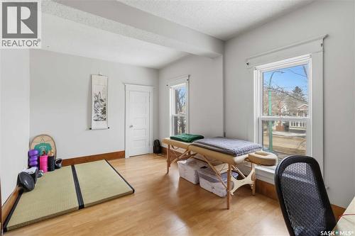 426 8Th Street E, Saskatoon, SK - Indoor Photo Showing Office