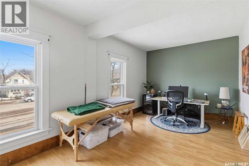 426 8Th Street E, Saskatoon, SK - Indoor Photo Showing Office