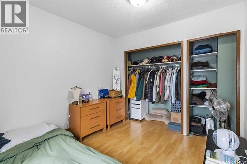 426 8Th Street E, Saskatoon, SK - Indoor Photo Showing Bedroom