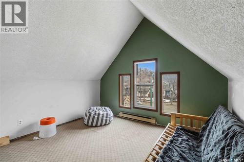 426 8Th Street E, Saskatoon, SK - Indoor